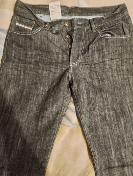 Стильні джинси Diesel, темно сині, розмір 34, оригінал,заміри на фото