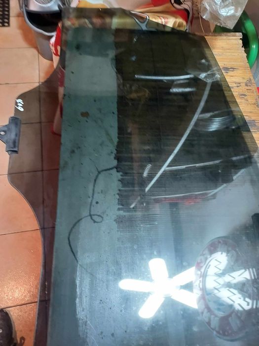 Szyba  hyundai i40 kombi.