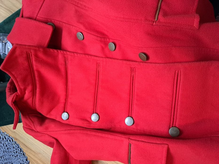 Płaszczyk czerwony