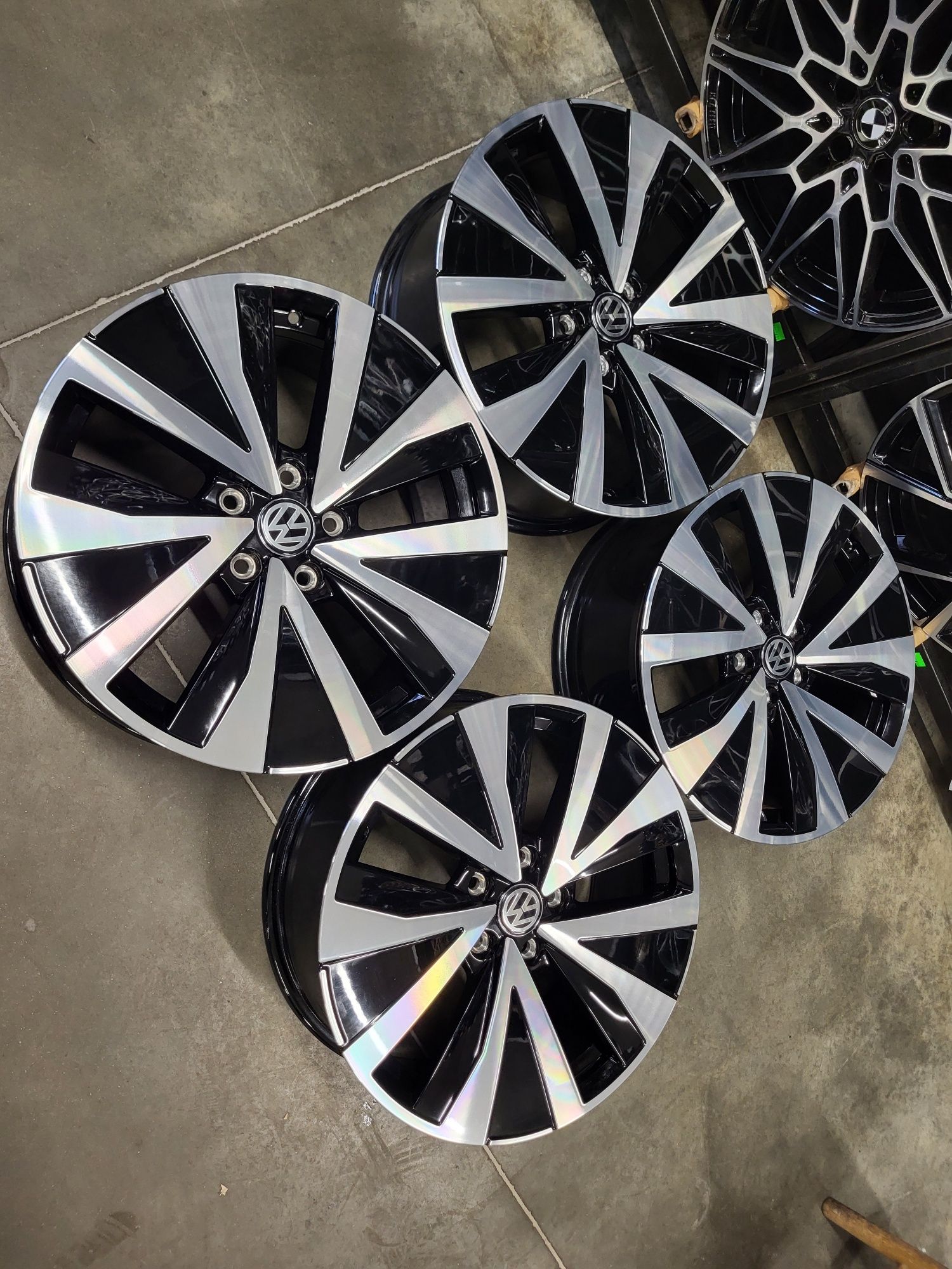Alufelgi 18" 5x112 ET45 VW T-Rock Tiguan OEM Golf V VI  Caddy