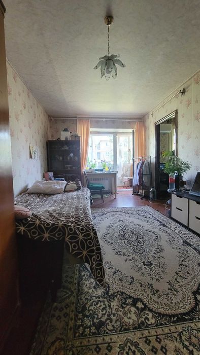 Продам 2-во кімнатну, Північний квартал.