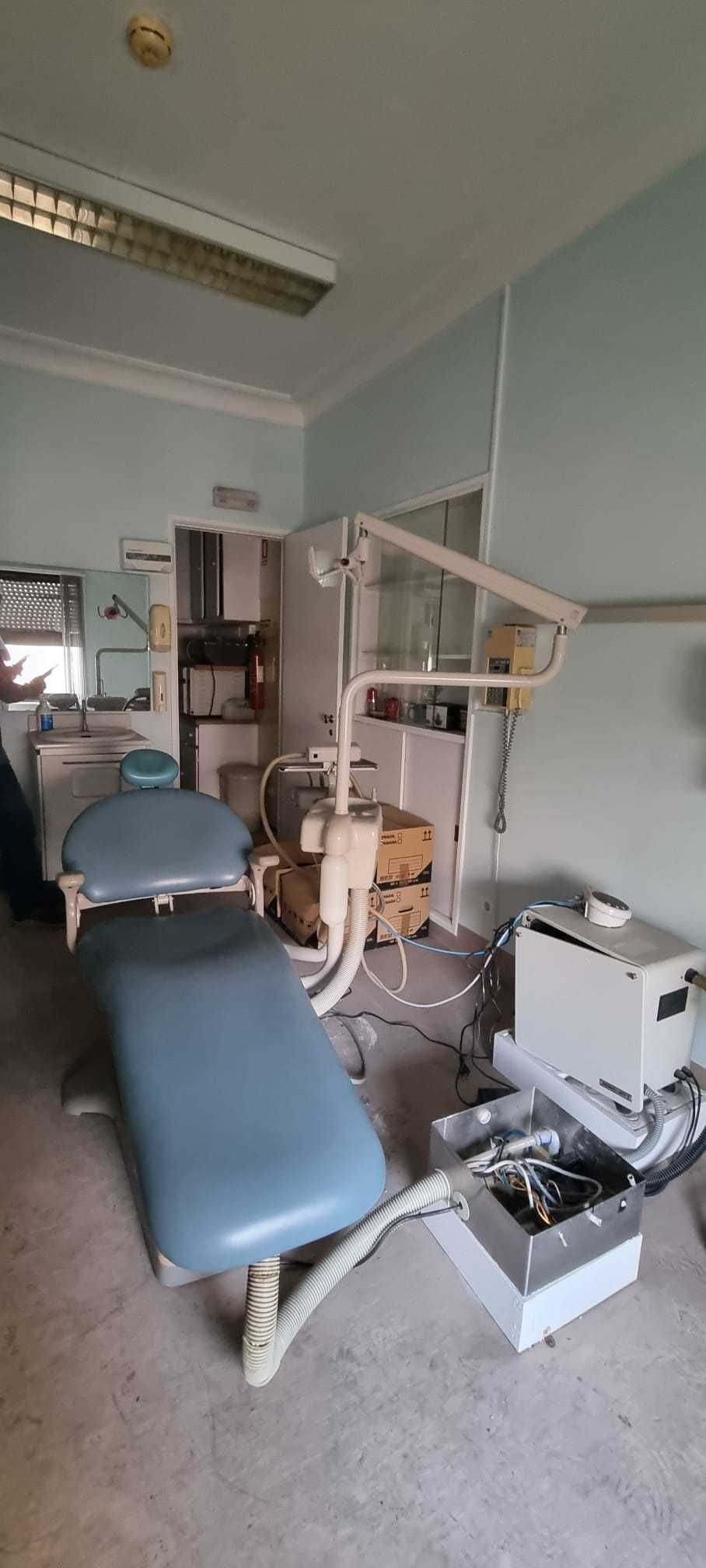 Mobiliário consultório dentista