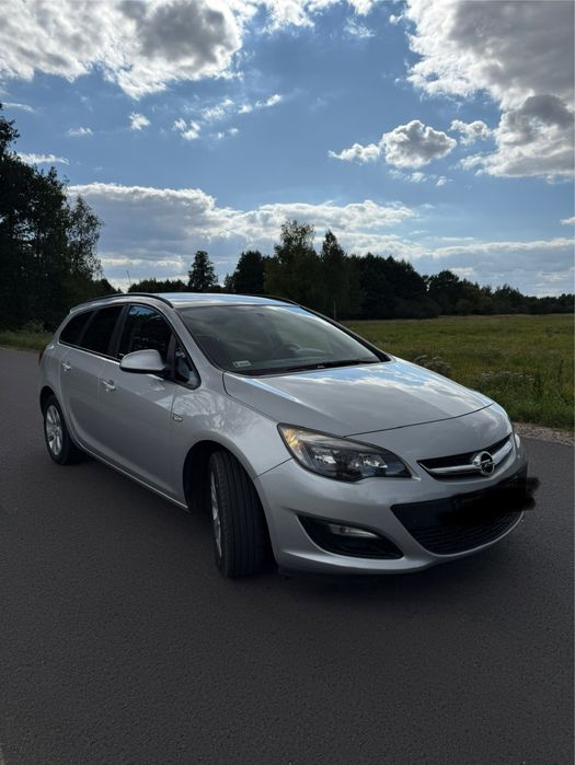 Opel Astra  J 1,6 benzyna /lpg