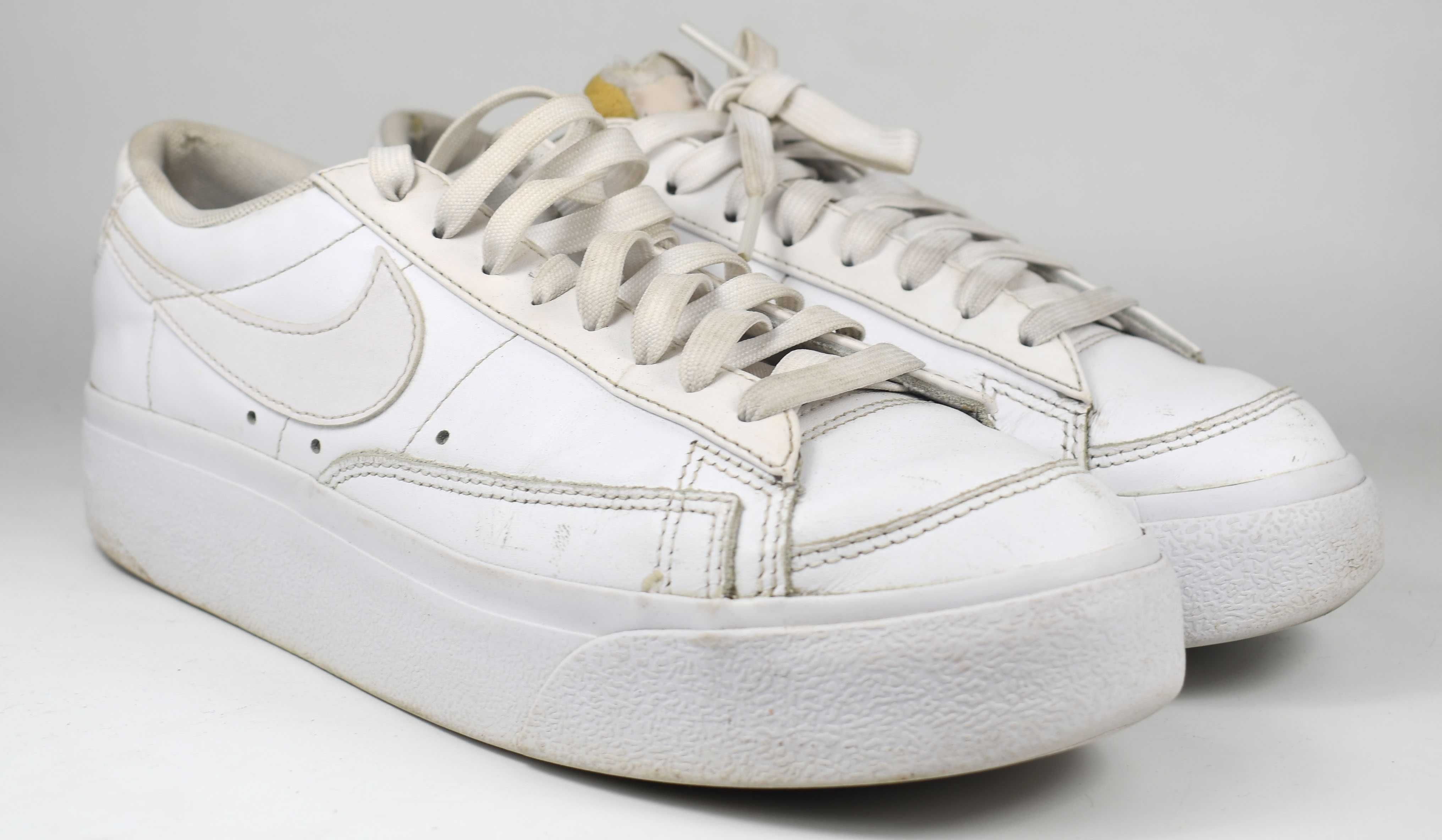 Używane Nike Sneakersy Blazer Low Platform DJ0292 r. 39