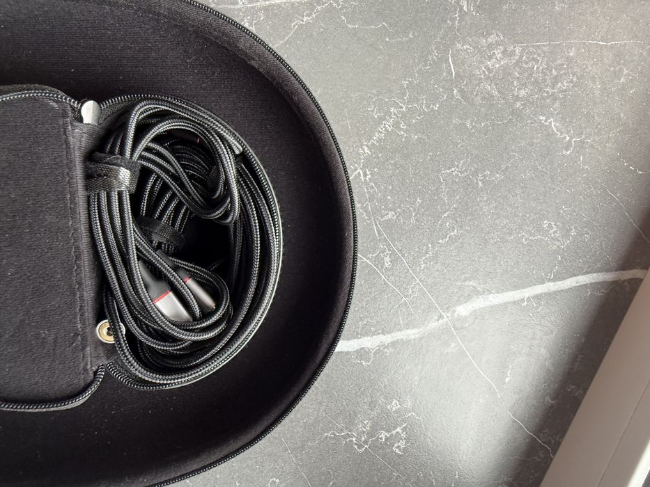 Навушники Mark Levinson 5909
