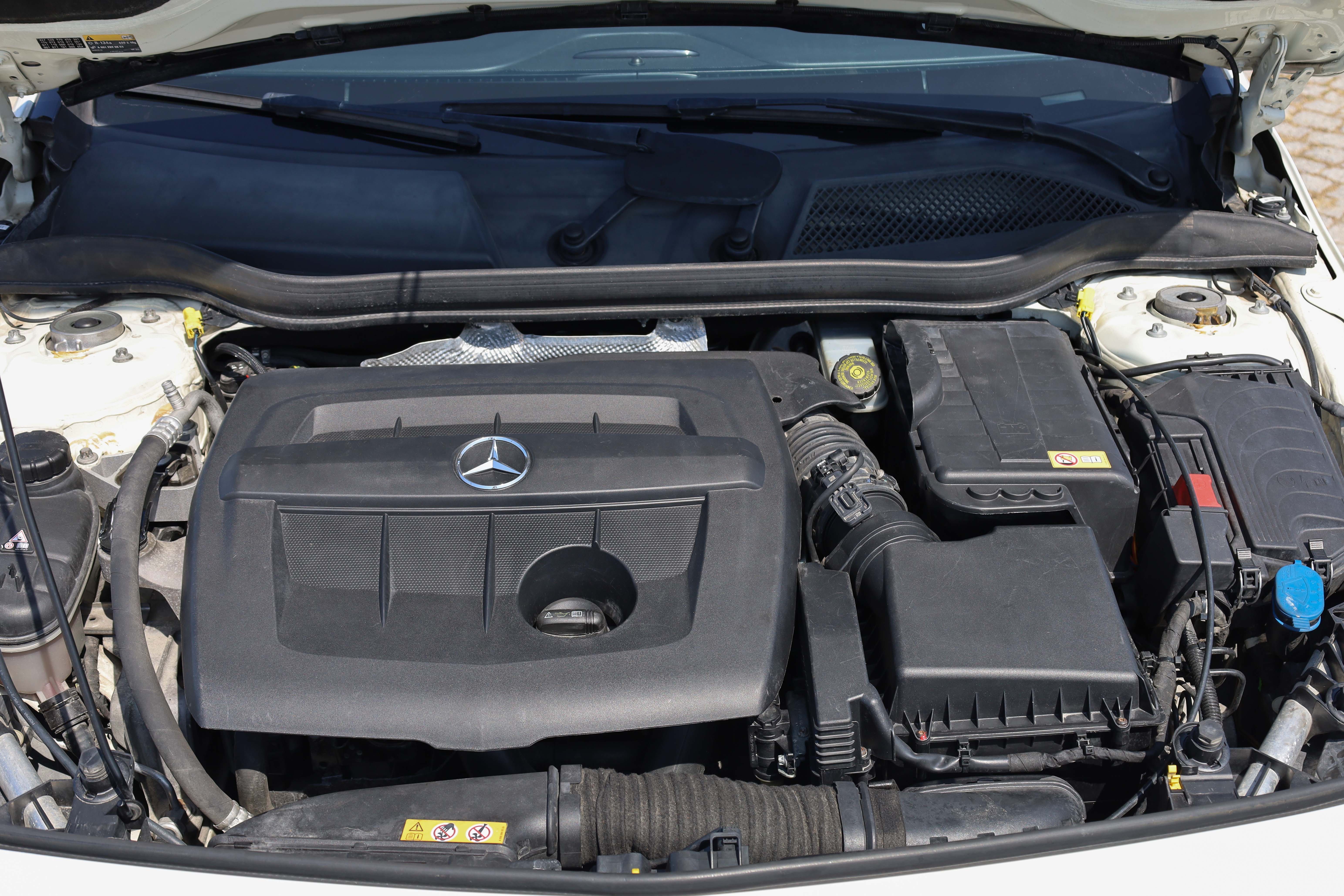 Mercedes Benz A 180 - Desde 150 € / mês