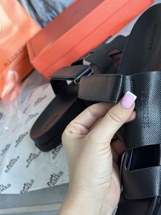 Черные шльопанцы люкс бренд