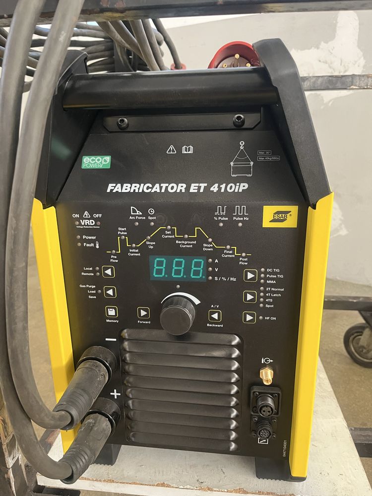 ESAB Fabricator  ET 410iP (máquina de soldar/ Welding machine)