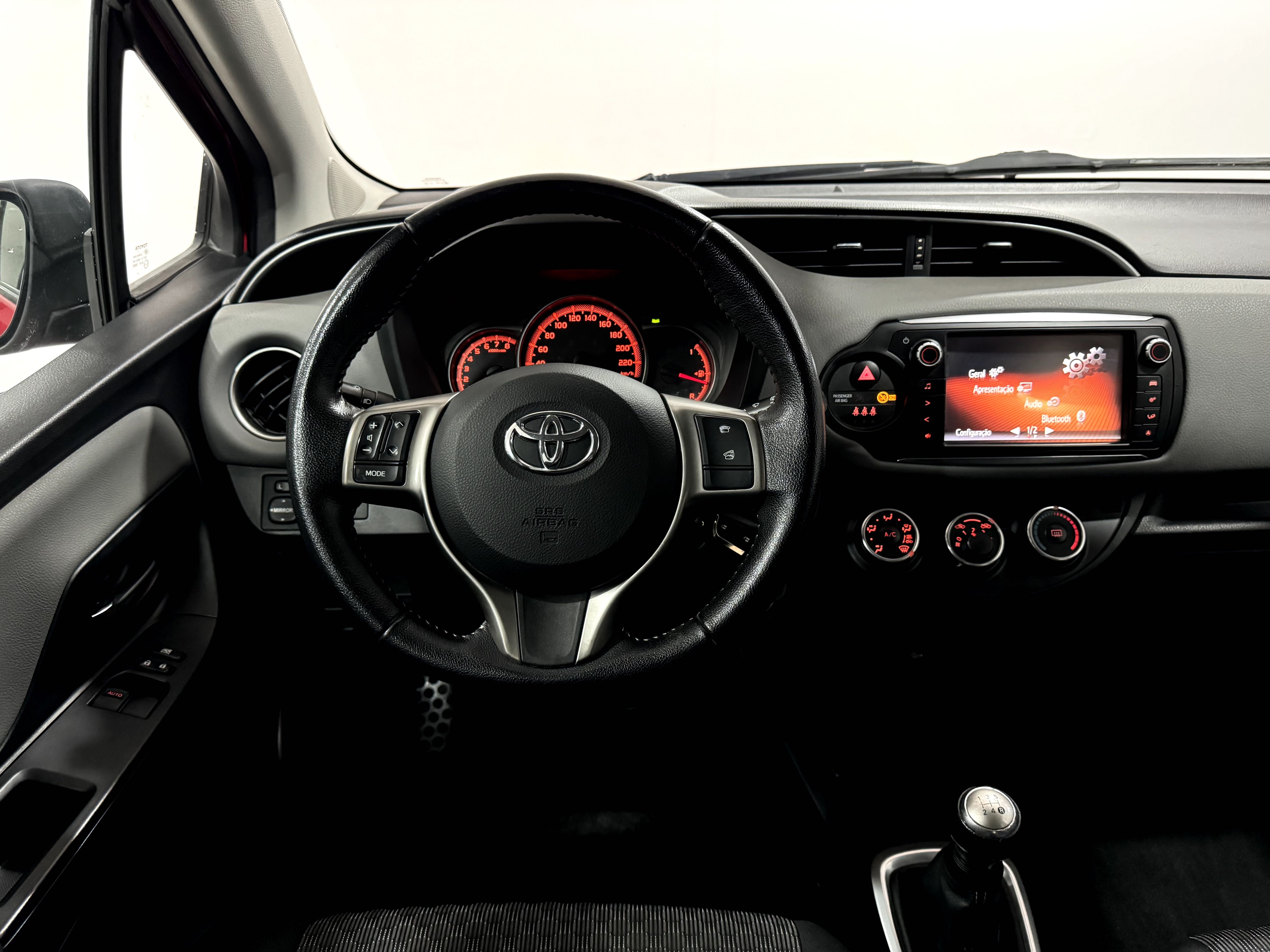 Toyota Yaris III (facelift 2014) Nacional