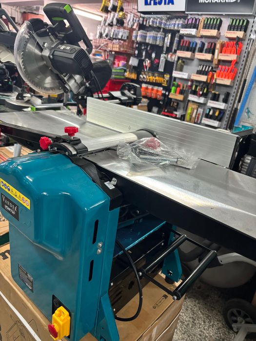 Grubościówka – Wyrówniarka 1800W VGW759 | NOWA | Rzeszów