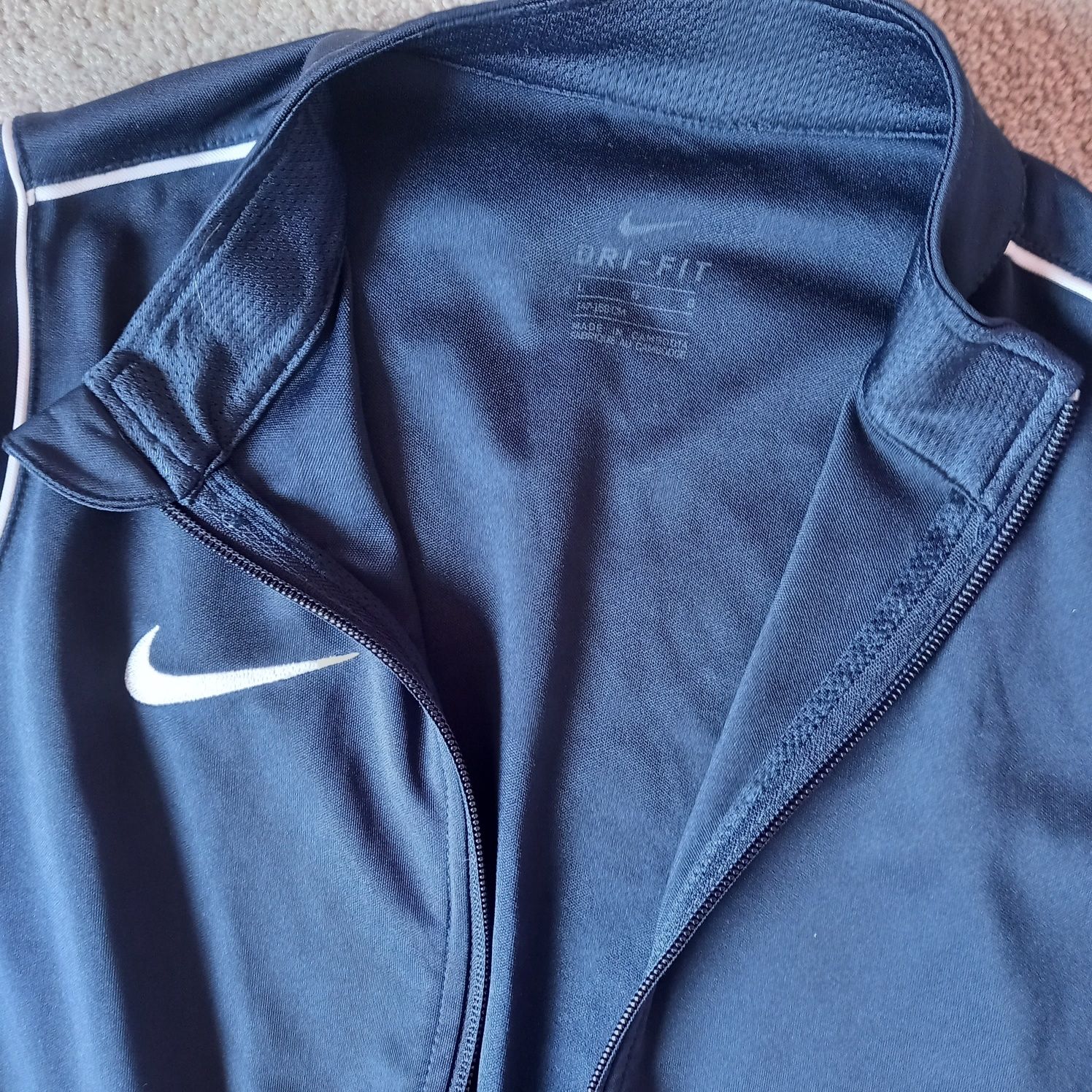 Dres NIKE granatowy dri fit r.147-158