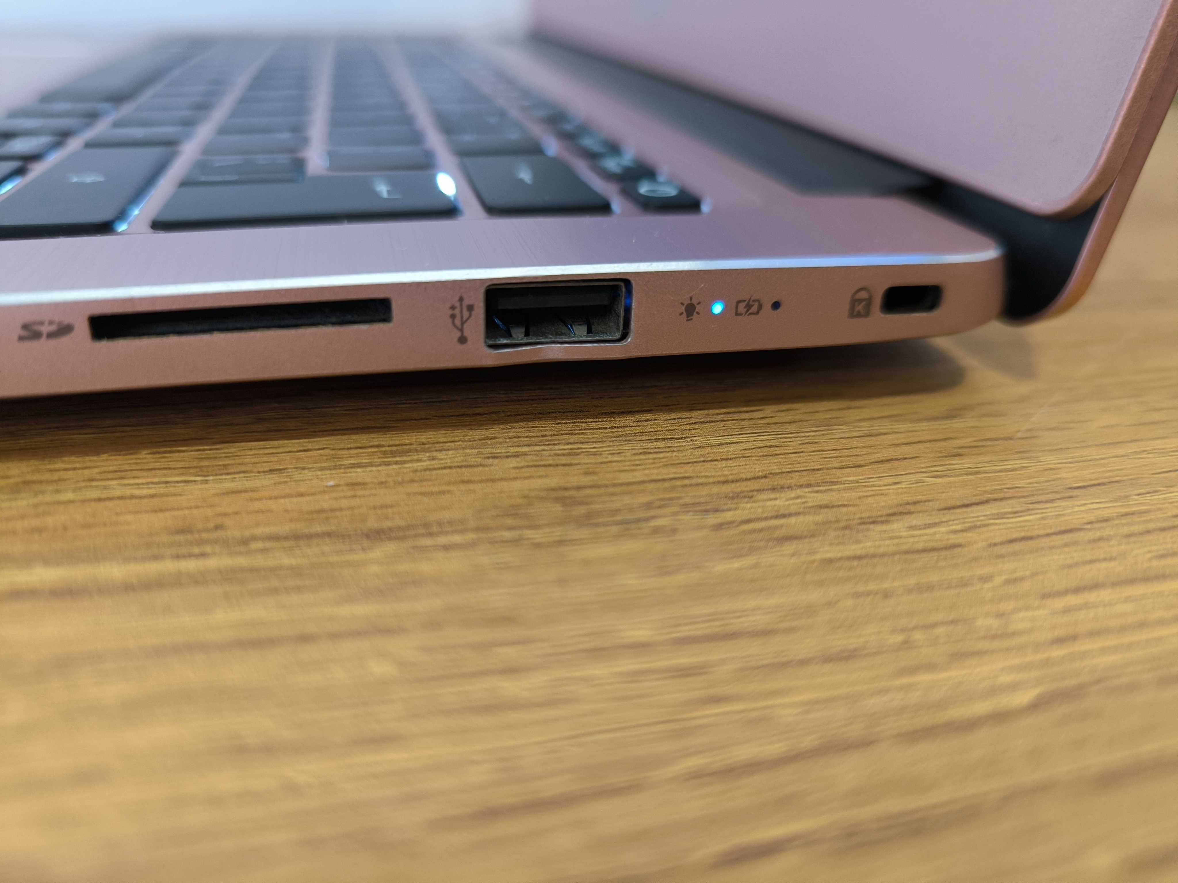Acer Swift 3 i3 4GB DDR4 SSD Win10 GW FV