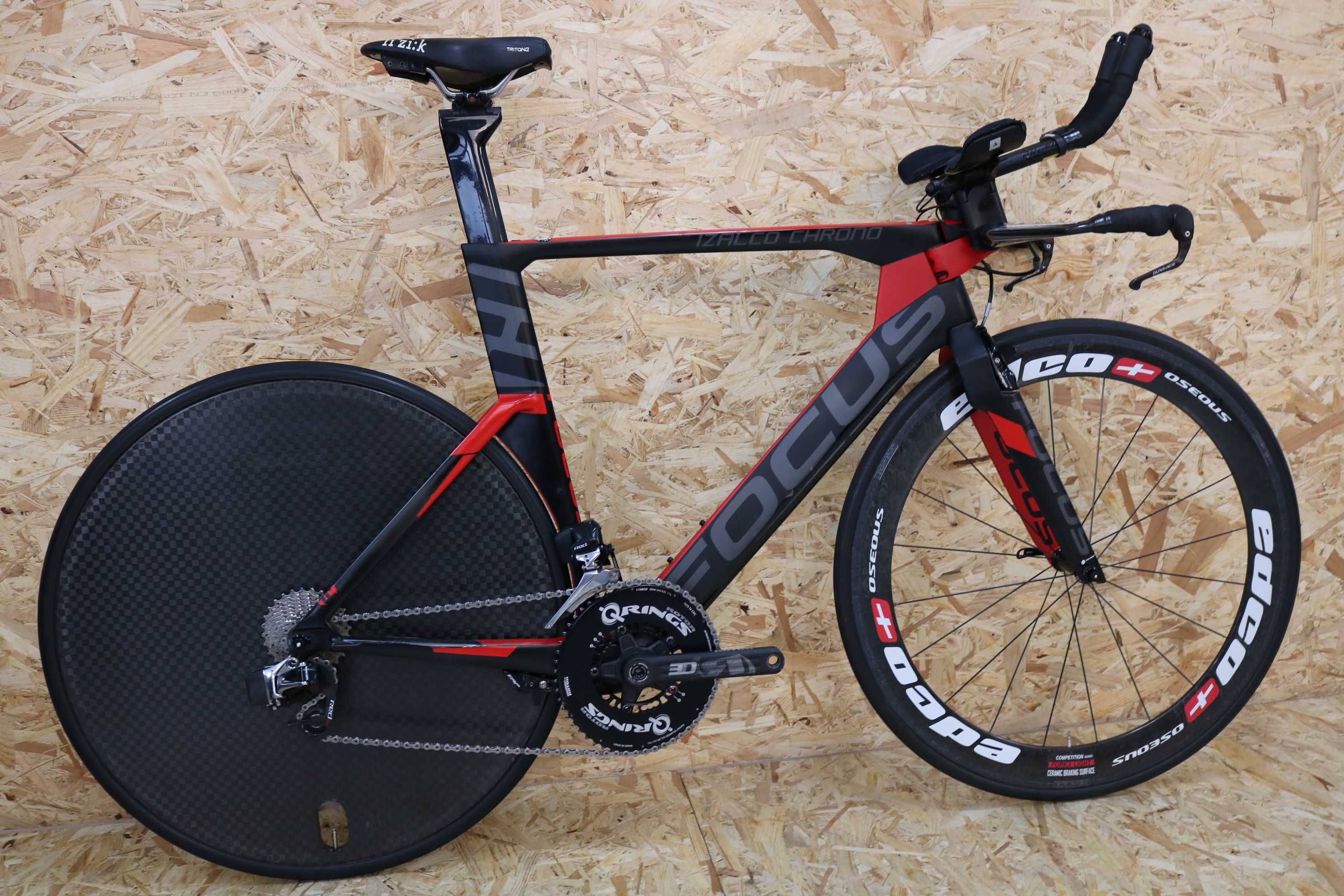 Bicicleta TT/Triatlo Focus Izalco Chrono - Sram Red elétrico