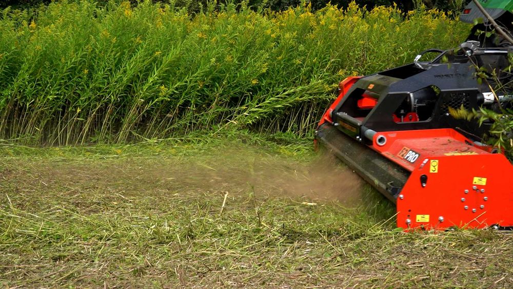 Kosiarka bijakowa F2-275 PRO z PRZESUWEM HYDRAULICZNYM 2025