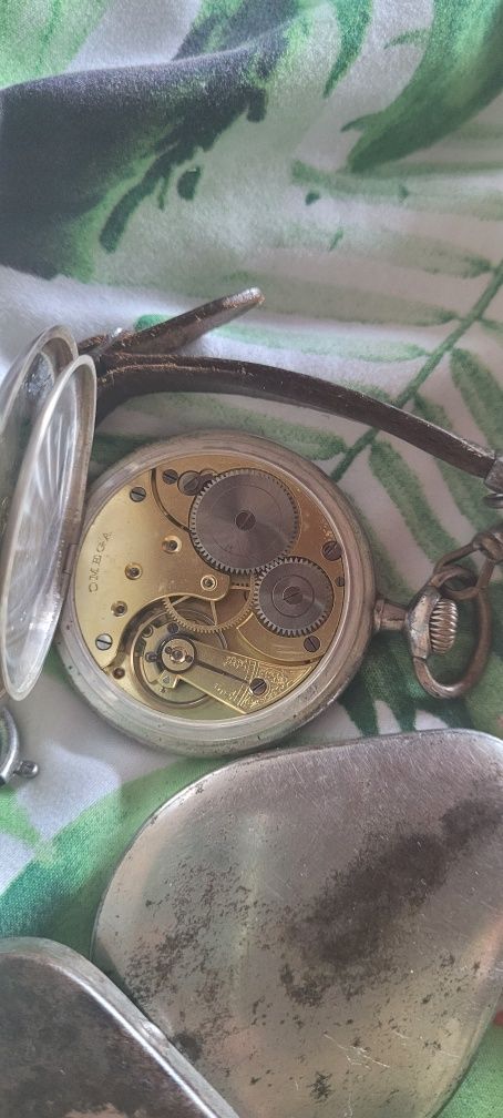 Zegarek kieszonkowy Omega 1900.