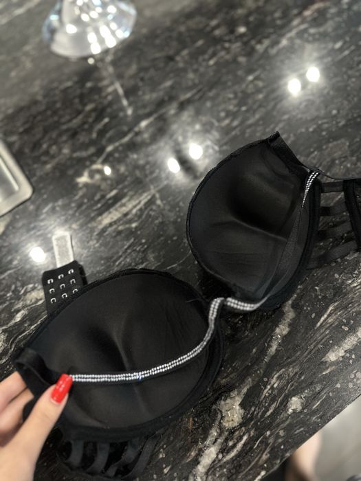 Бюстгальтер з стразами