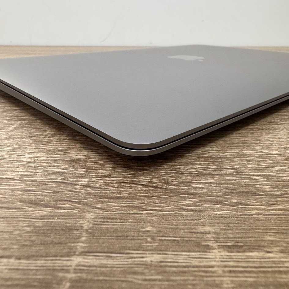 Apple Macbook Air 2020 M1 / 16Gb / SSD 256Gb - (код: M0612)
