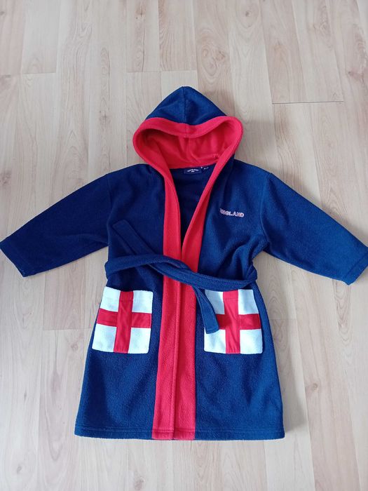 Sprzedam ciepły przyjemny szlafrok dla dziecka rozmiar ok 110-116