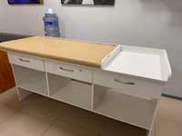 Пеленальний стіл, медичний з місцем під ваги дитячі. Довжина 190, шири