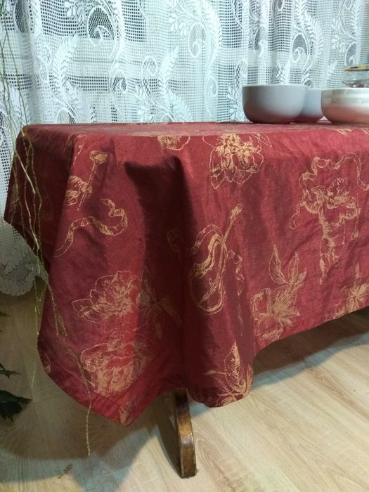 TCM Obrus Bordo Złoty wzór Glamour