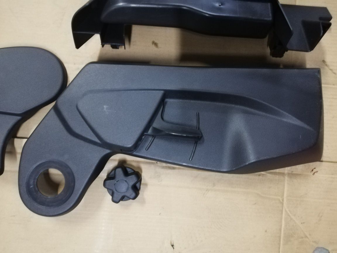 Boczek osłona tapicerka fotela siedzenia Ford C-max mk2 II lift 15-19r
