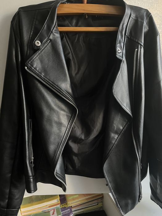 Косуха женская,в очень хорошем состоянии.Оазмер 42-44