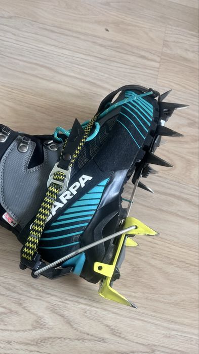 Buty wysokogorskie damskie Scarpa 39 +raki półautomat Salewa pokrowiec