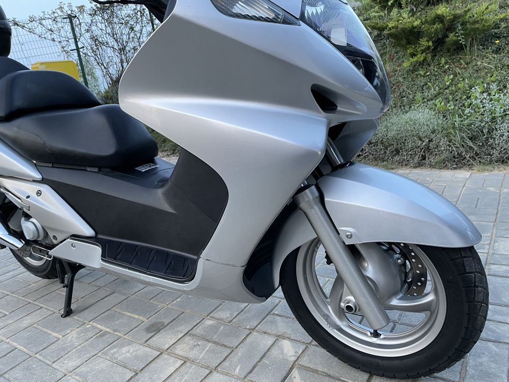 Honda Silver Wing 600