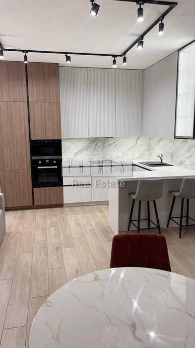 Оренда 1к квартири, вул. Хмельницького Богдана, 58а, Центр