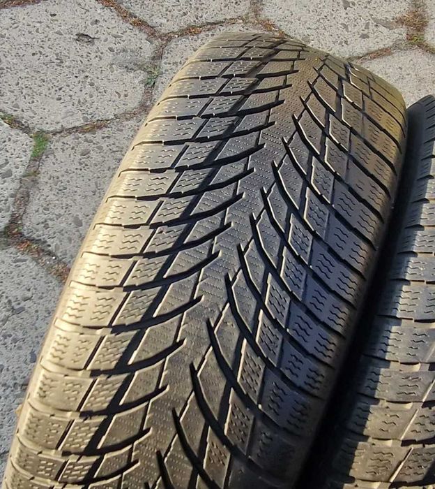 Opony zimowe 215 55 R17 Nokian - Stan Idealny !