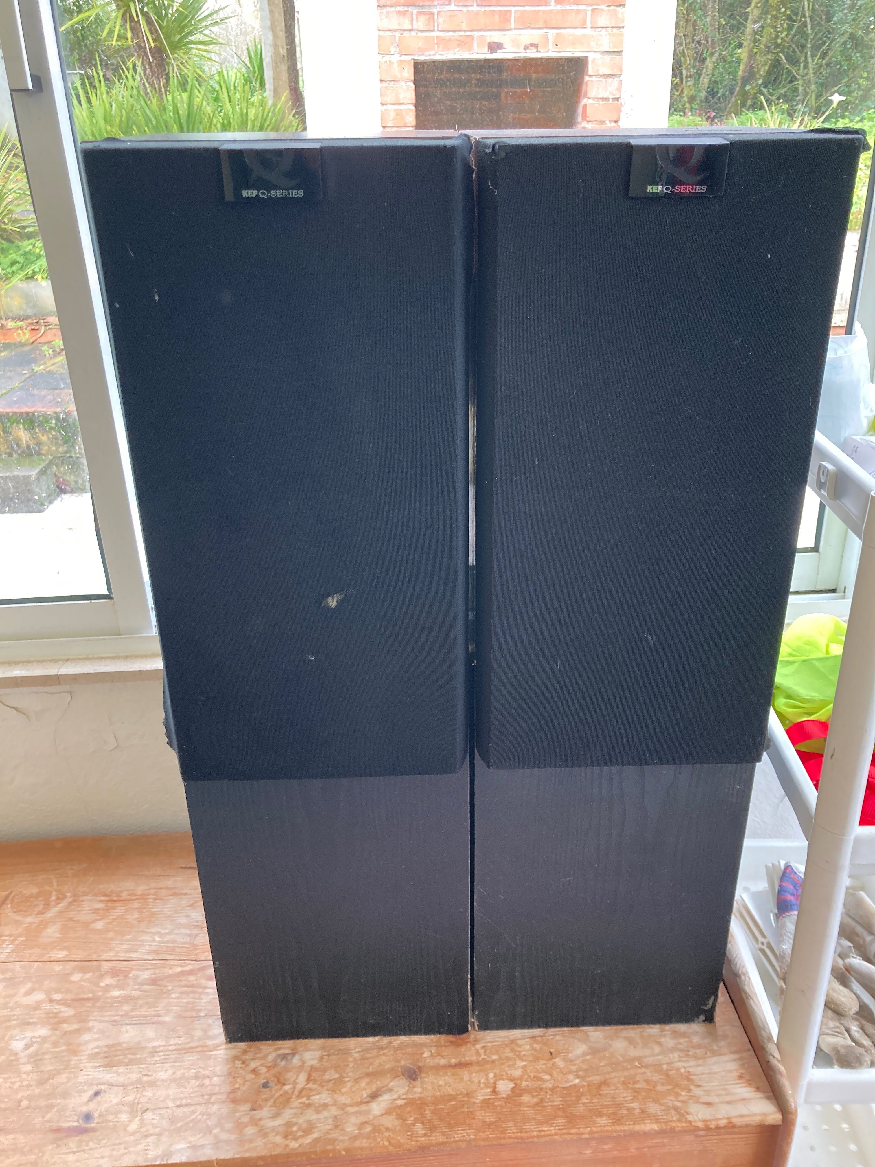Colunas Kef Q80 Qseries