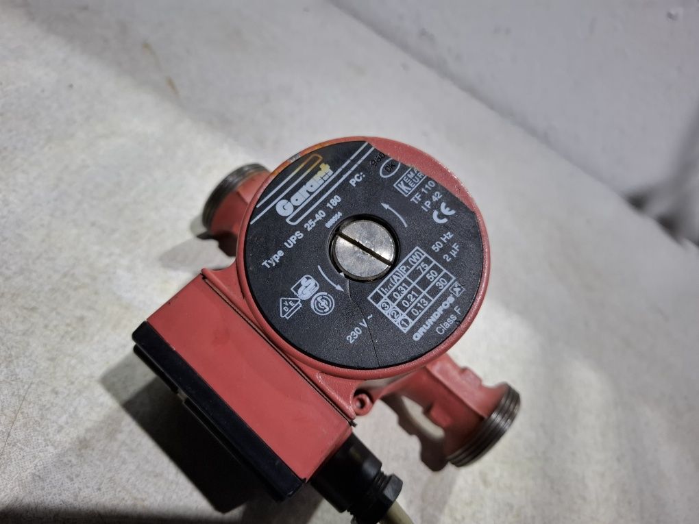 Pompa Grundfos Garant UPS 25-40 '180