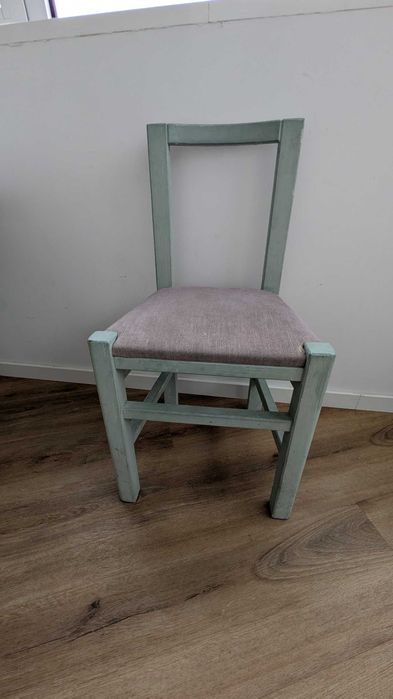 Conjunto mesa e cadeiras Saint-Claire (madeira pinho maciço)