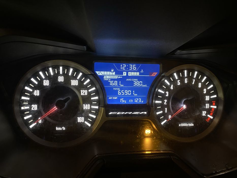 Mota forza  muito nova