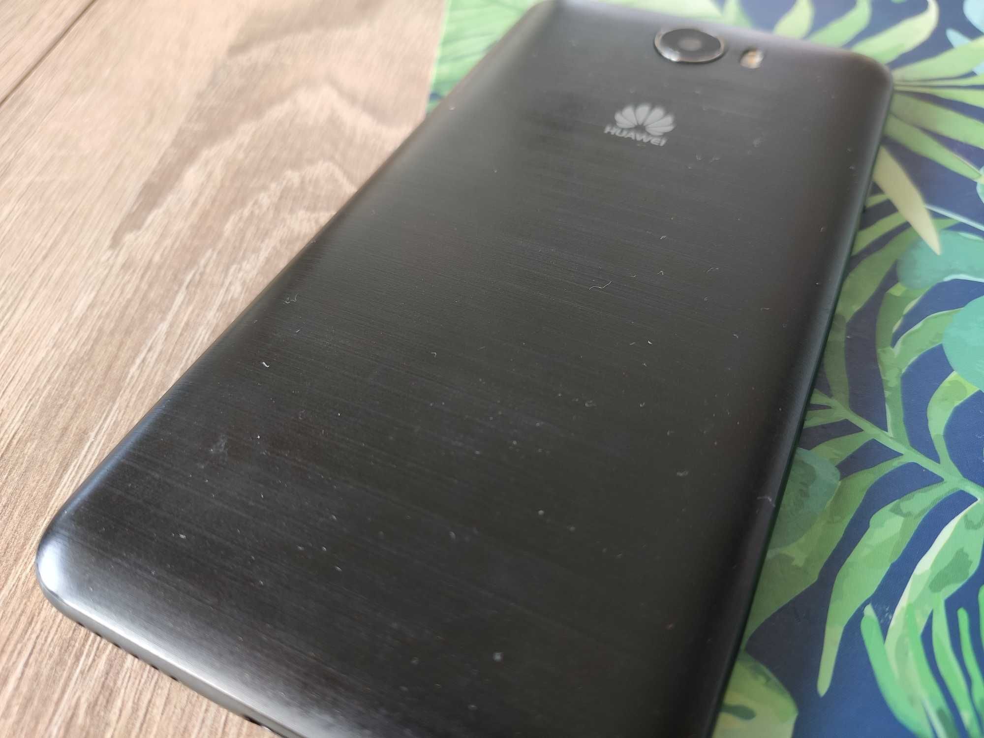 Huawei CUN-L01 - stan db z ładowarką i etui oraz pokrowcem zamykanym