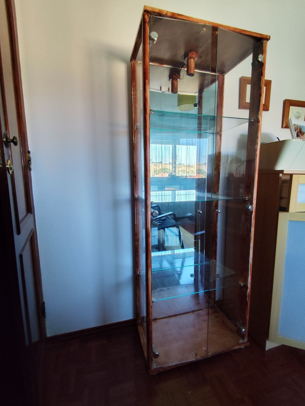Estante/Vitrine em vidro