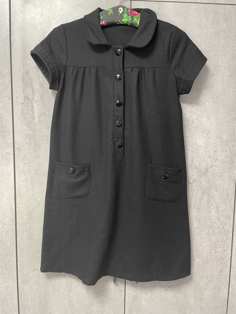 Czarna sukienka z krótkim rękawem rozmiar M