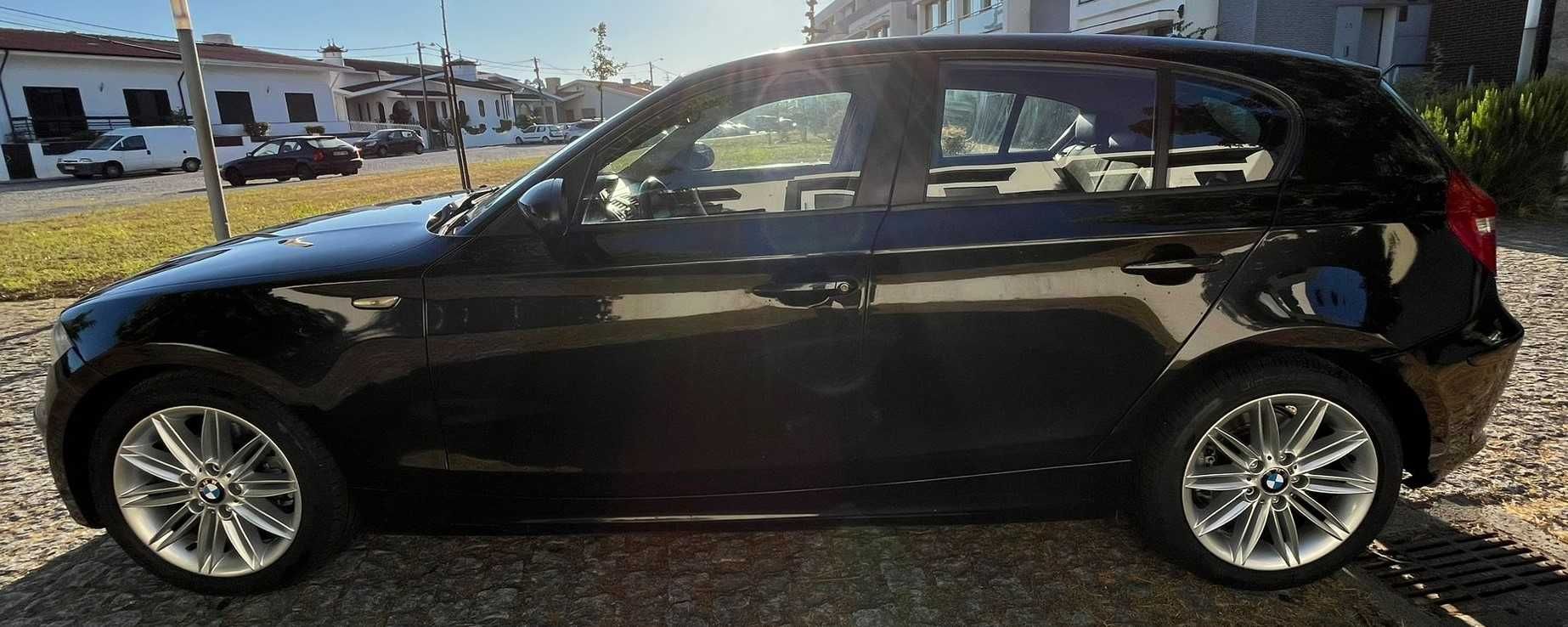BMW Serie 1 - 120 D - Versão Sport - Nacional - Automático