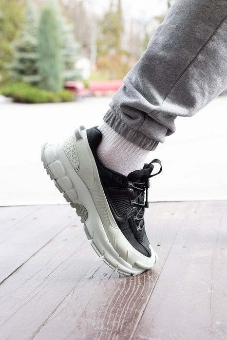 Кросівки Nike Zoom Vomero 5 Roam