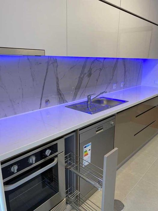 Carpinteiro Montagens em Obra Grande Porto