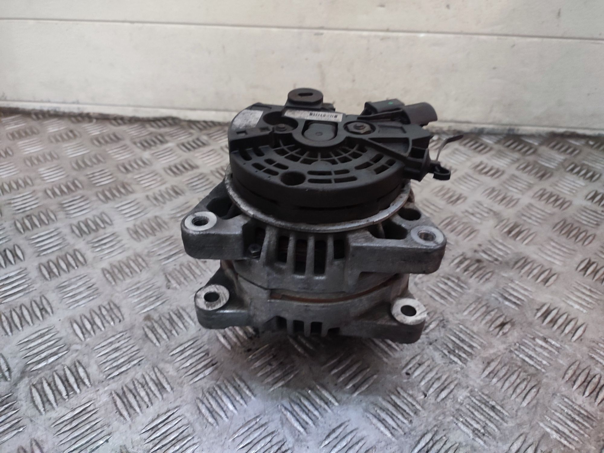 Citroen C5 I 2.2 HDI  alternator