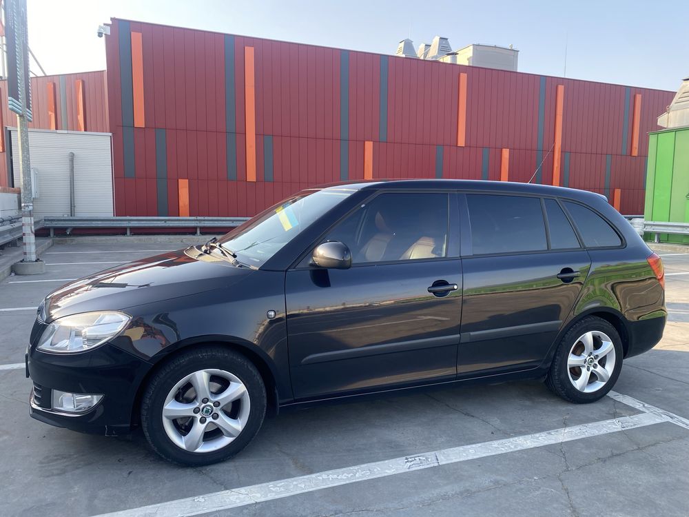 Skoda fabia 2010рік.