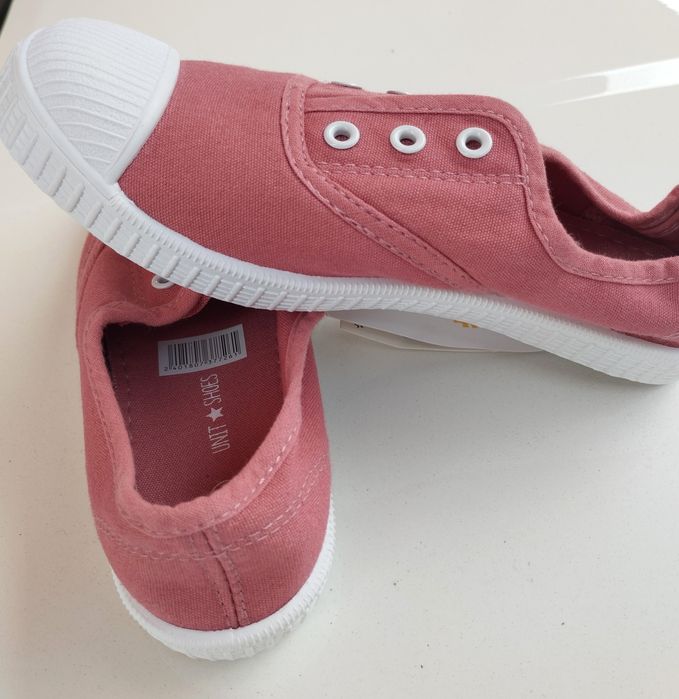 Sapatilhas Rosa Novas da Unit Shoes