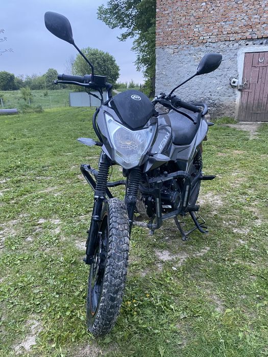 Продам ліфан 200