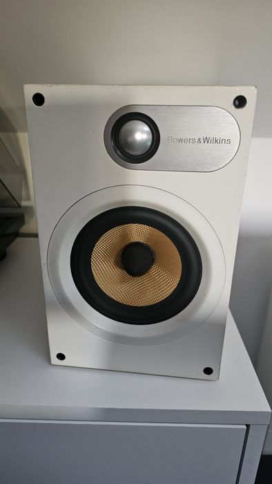 Marantz mcr 611, bowers wilkins 686 ,reloop turn 3 mk2 sub yamaha