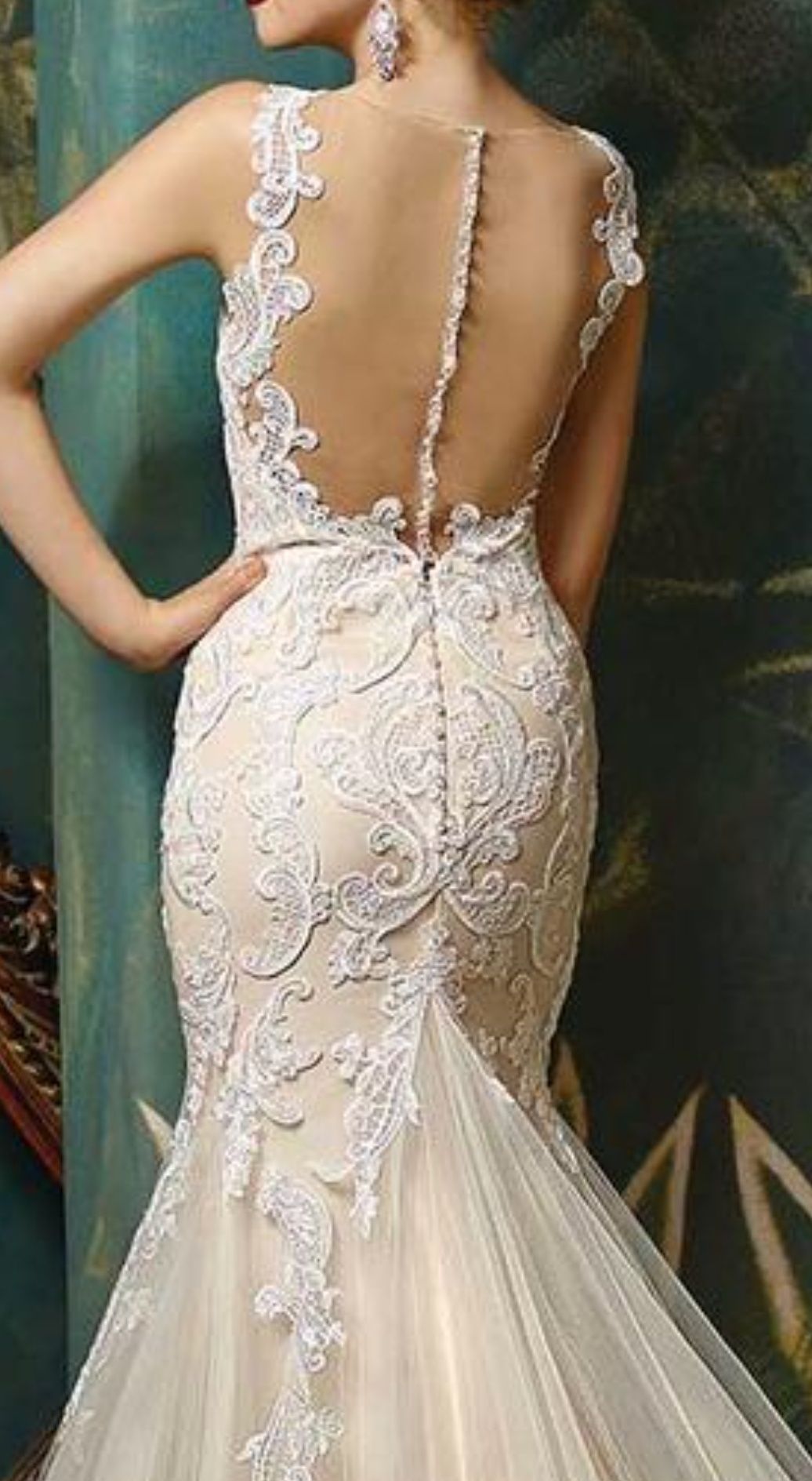 Дизайнерська весільна сукня кольору шампань