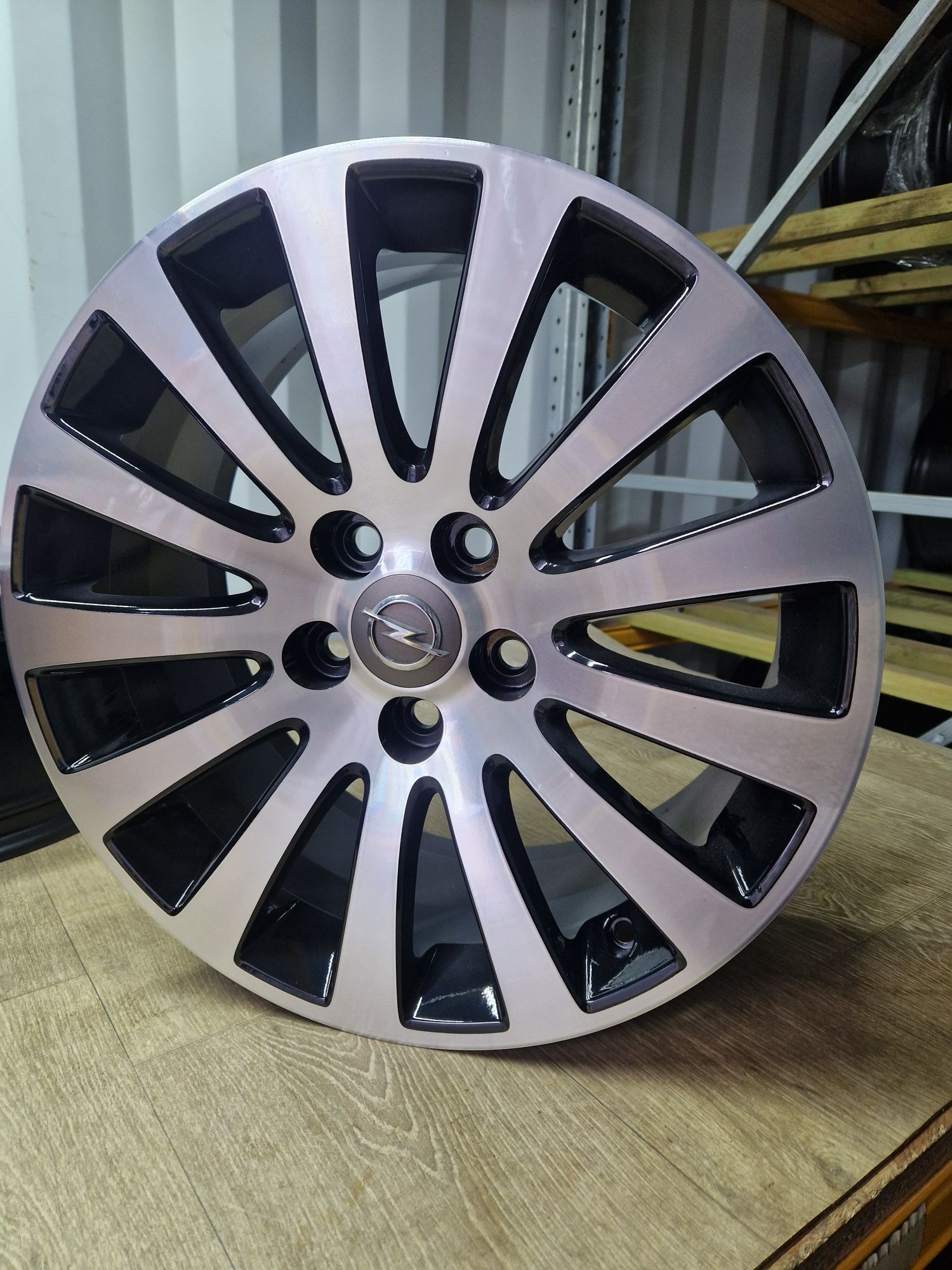 Felgi 18 opel insignia vw T6 5x120 8j et 42 os 67.0