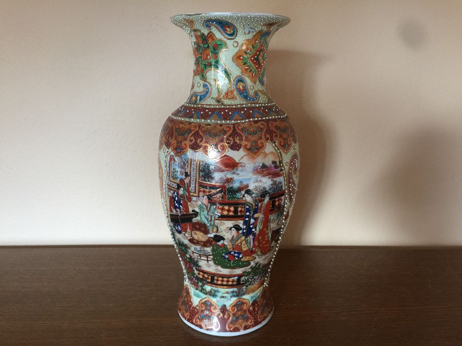 Piękny Ręcznie Wykonany Wazon Porcelana Sygnowana