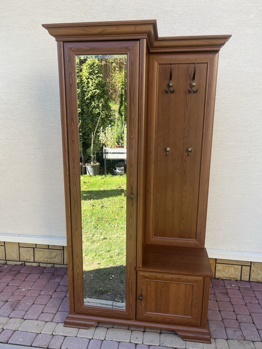 Sprzedam garderobę do przedpokoju!