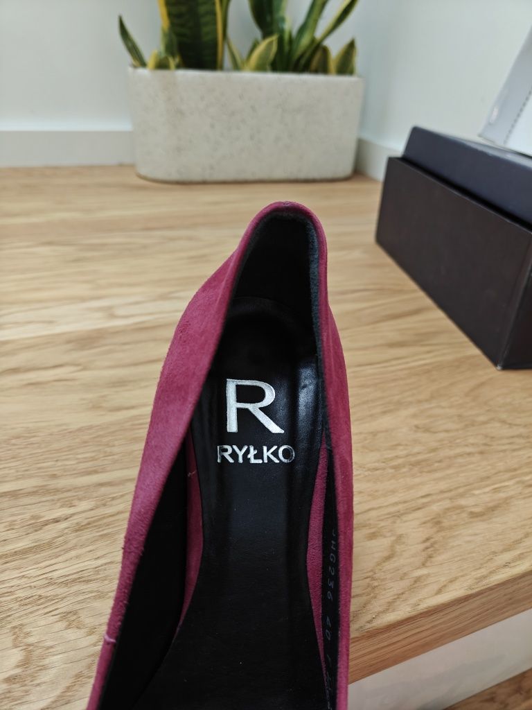 Ryłko 40 szpilki fuksja